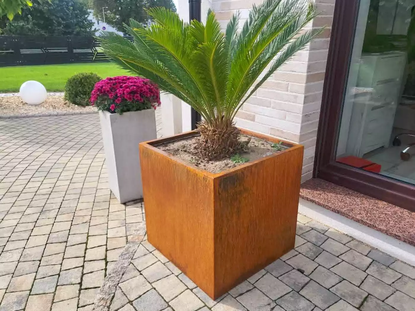 Donica tarasowa Corten — realizacja TOKAR Gliwice